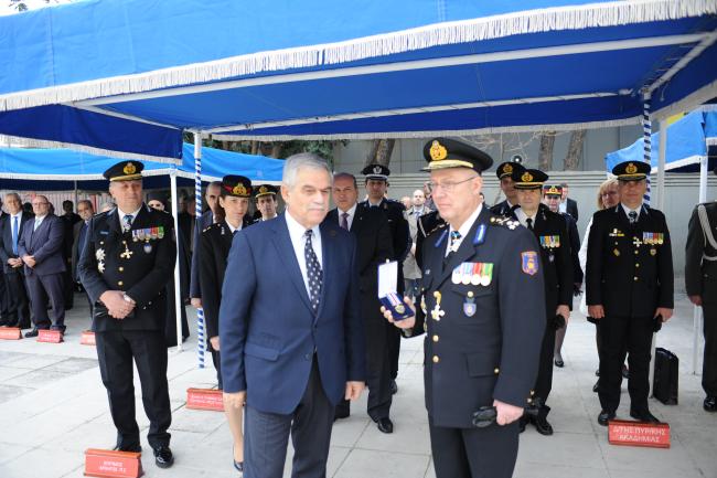 Φωτογραφία αριστερά